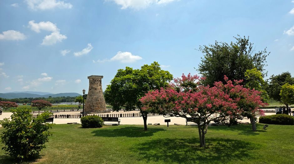 경주 첨성대 야경 – 신라 천문대의 여름 밤 풍경