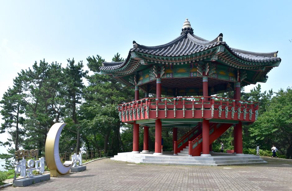 증심사 입구에서 시작되는 무등산 등산로 초입 풍경