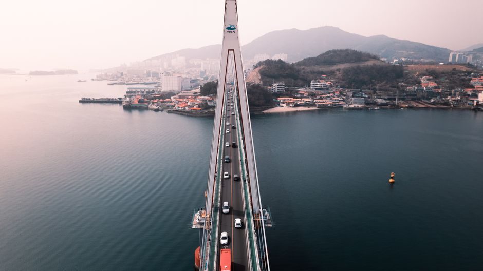 돌산도 돌산대교와 바다 전경